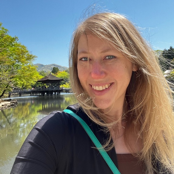 Meet your Posher, Kara - Picture 5 of 5